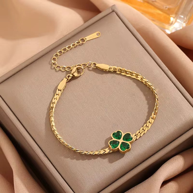 Women's jewelry fashion