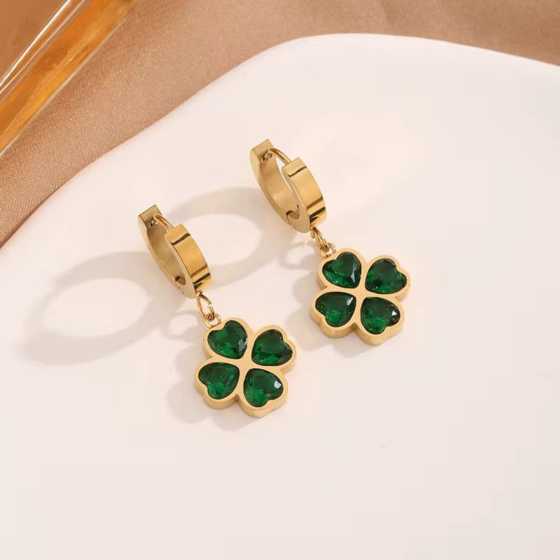 Women's jewelry fashion